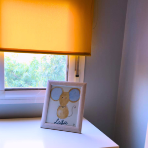 "Acuarela para decorar habitación de bebé con diseño único"